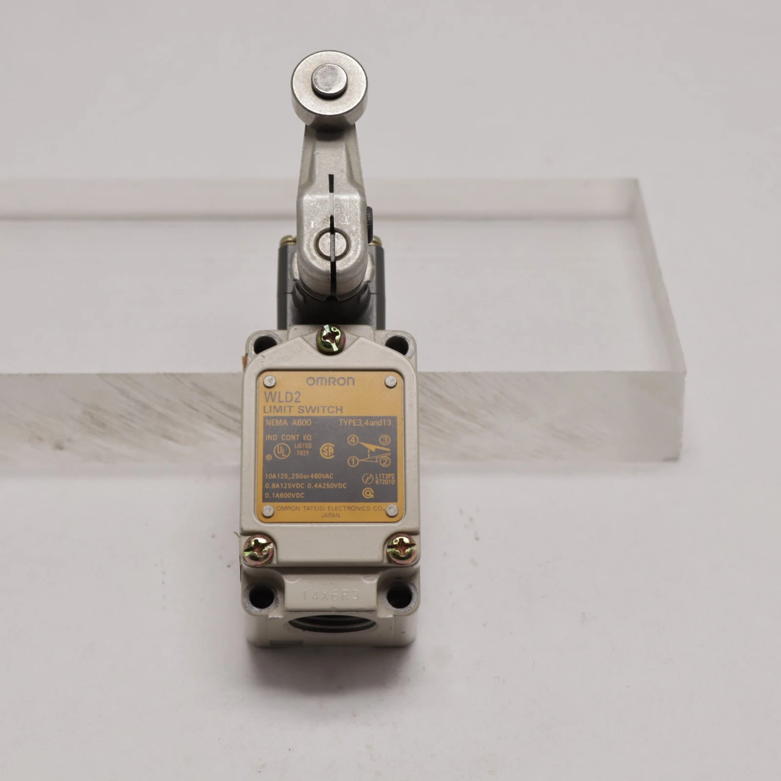 OMRON Limit Switch WLD2