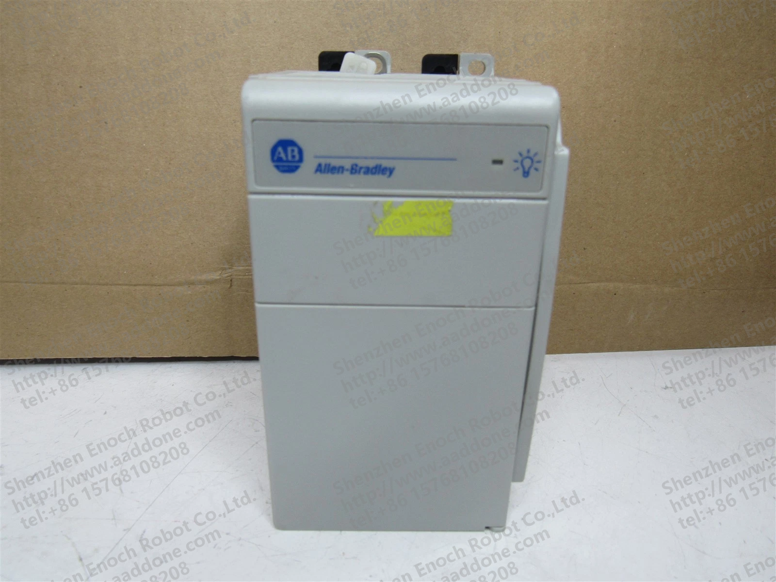 ALLEN BRADLEY 小巧型徽标电源 1769-PA4A