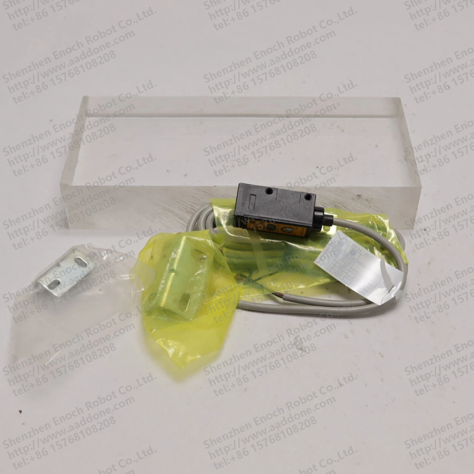 欧姆龙光电传感器 2 米 12-24 伏直流 E3S-2E4-40