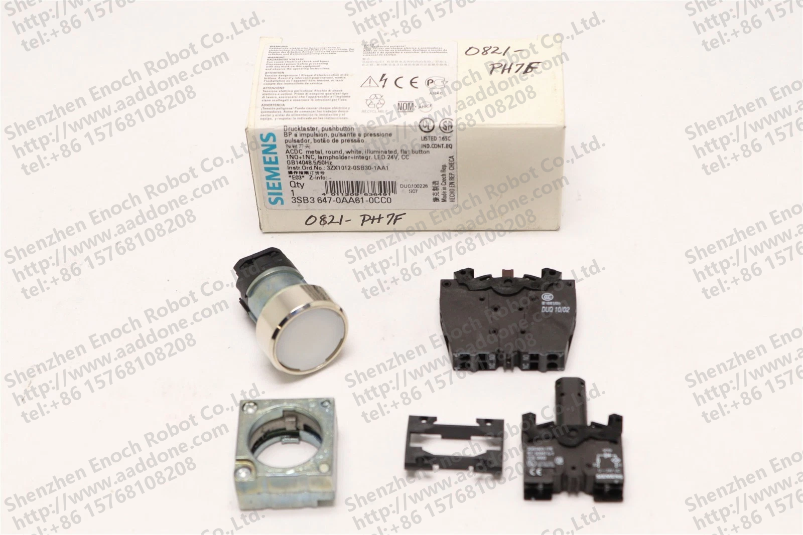 西门子 22 毫米 ILLUMINATED PUSHBUTTON 白色 1NO 1NC 3SB3647-0AA61-0CC0