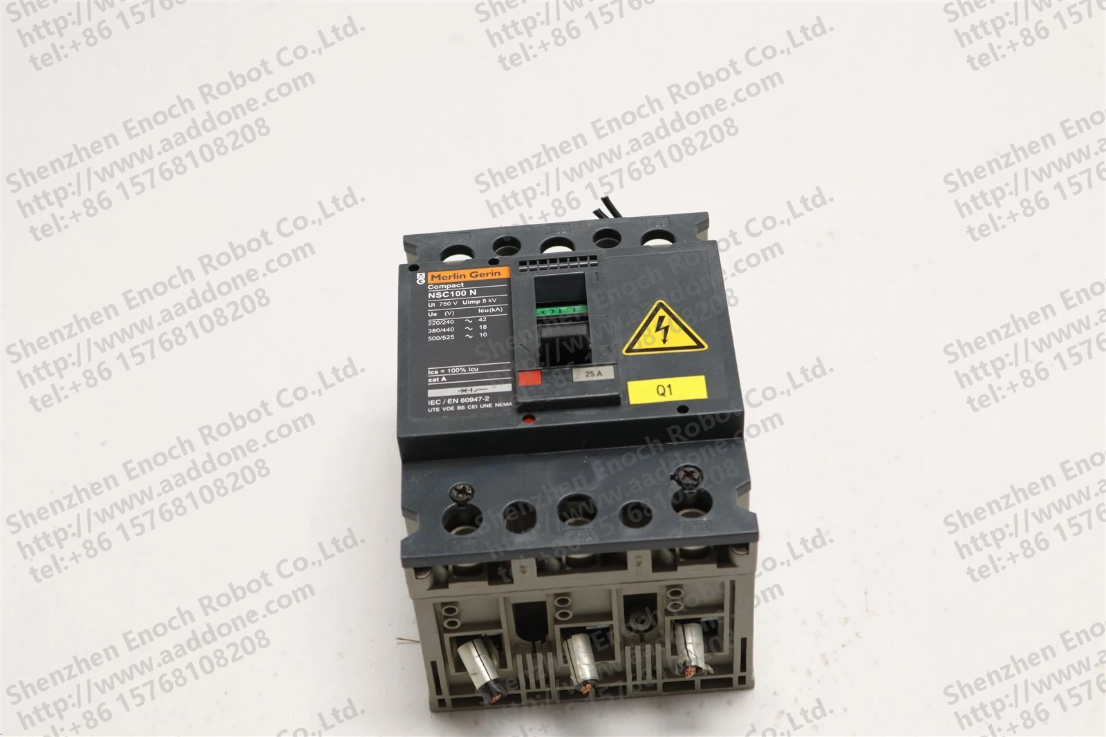 SCHNEIDER ELECTRIC 3 POLE 25 AMP CIRCUIT BREAKER NSC100NNA NSC100N